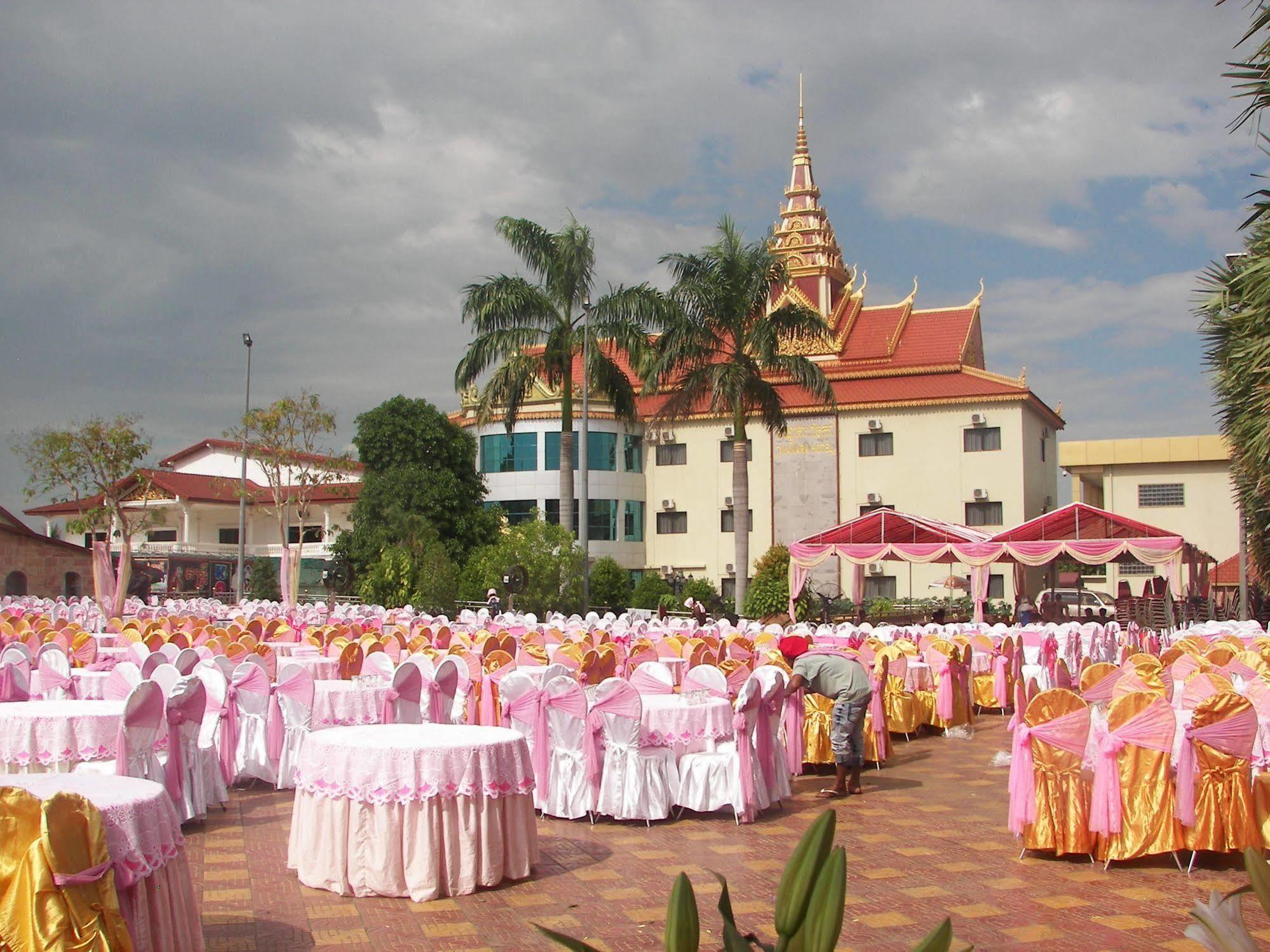 7 Makara Hotel Kampong Cham Eksteriør bilde